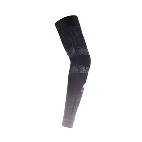 No Strain Arm-Sleeve x Agustín Tapia